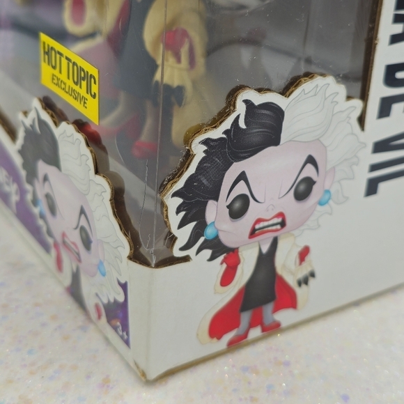 Funko POP! Disney Ursula with Cruella De Vil Exclusive 2 Pack Vinyl Figures - Picture 3 of 8